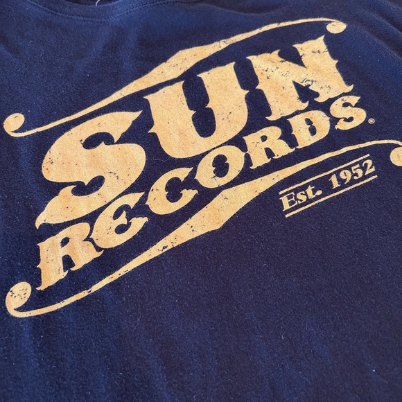 Women’s 2X Sun Records Black T-Shirt with Yellow Logo - Picture 2 of 7